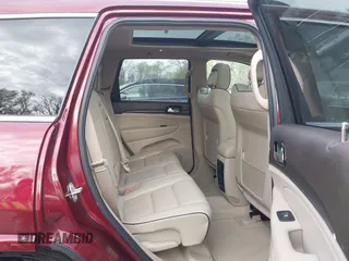 2019 Jeep Grand Cherokee High Altitude z VIN 1C4RJFCT3KC621988, wystawiony jako IAAI lot #41984172 z przebiegiem 40 990 mil mil oraz . Historia ofert i sprzedaży dostępna na DreamBid. Obrazek 8.