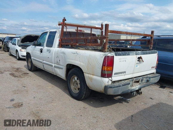 2002 GMC Sierra 1500 SLE z VIN 2GTEC19V121373380, wystawiony jako IAAI lot #42372128 z przebiegiem 319 144 mil mil oraz . Historia ofert i sprzedaży dostępna na DreamBid. Obrazek 3.