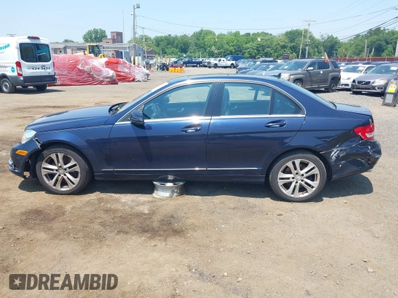 2013 Mercedes-Benz C 300 Sport with VIN WDDGF8AB0DR253144, listed as a IAAI auction lot 42483257 with 169,234 mi miles and . Bid and sale history available at DreamBid. Image 14.