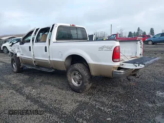 2000 Ford Super Duty F-250 XL with VIN 1FTNW21F8YEA59623, listed as a IAAI auction lot 41263825 with 371,405 mi miles. Bid and sale history available at carsss.com. Image 3.