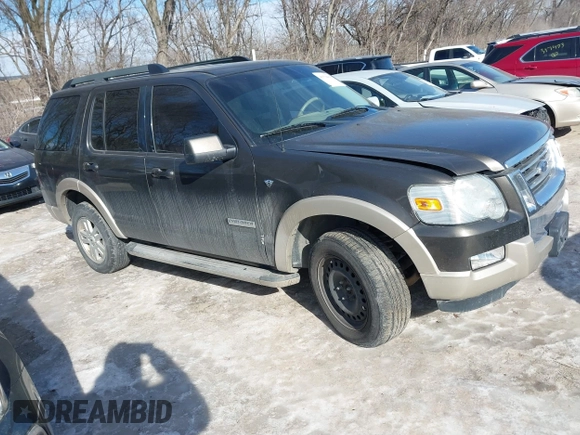 2008 Ford Explorer Eddie Bauer with VIN 1FMEU74818UA03864, listed as a IAAI auction lot 41370466 with 216,863 mi miles. Bid and sale history available at carsss.com. Image 1.