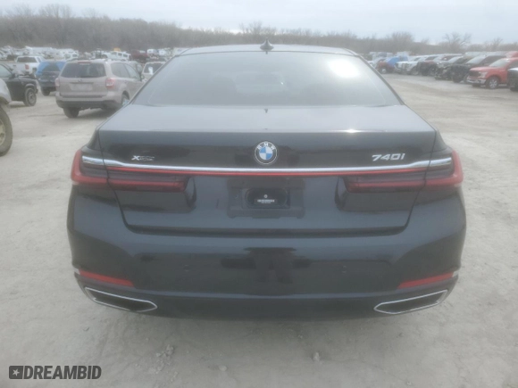 2020 BMW 7 Series 740i xDrive with VIN WBA7T4C0XLGF97467, listed as a Copart auction lot 44706715 with 17,717 mi miles and Clean Title. Bid and sale history available at carsss.com. Image 6.