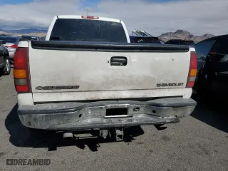 2001 Chevrolet Silverado 1500 LS with VIN 2GCEC19TX11100550, listed as a Copart auction lot 48069135 with 0 mi miles and Salvage Title. Bid and sale history available at carsss.com. Image 6.