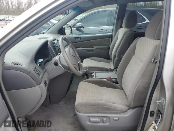 2010 Toyota Sienna CE with VIN 5TDKK4CC8AS290986, listed as a Copart auction lot 56163465 with 161,061 mi miles and Clean Title. Bid and sale history available at DreamBid. Image 7.