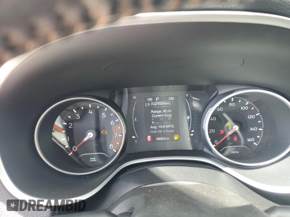 2020 Jeep Compass Altitude z VIN 3C4NJCBB9LT243039, wystawiony jako Copart lot #51599495 z przebiegiem 48 063 mil mil oraz Nie do naprawy. Historia ofert i sprzedaży dostępna na DreamBid. Obrazek 9.