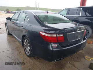 2007 Lexus LS 460 z VIN JTHBL46F275041387, wystawiony jako IAAI lot #42417384 z przebiegiem 154 787 mil mil oraz . Historia ofert i sprzedaży dostępna na DreamBid. Obrazek 3.