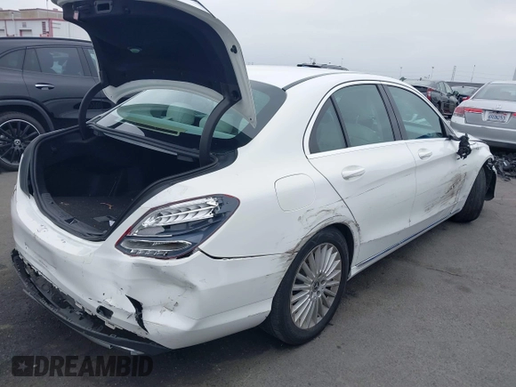 2017 Mercedes-Benz C 300 with VIN 55SWF4JB5HU234193, listed as a IAAI auction lot 42453623 with 76,245 mi miles and . Bid and sale history available at DreamBid. Image 4.