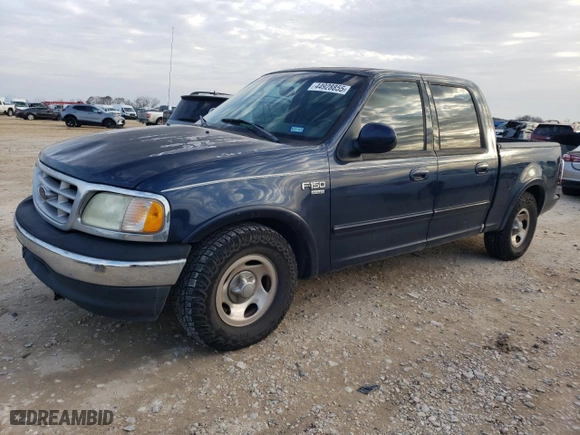 2002 Ford F-150 XLT with VIN 1FTRW07L82KE27035, listed as a Copart auction lot 44928855 with 0 mi miles and Salvage Title. Bid and sale history available at carsss.com. Image 1.