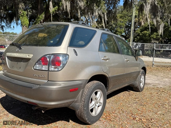 2003 Lexus RX 300 with VIN JTJGF10U330159294, listed as a Copart auction lot 48899725 with 204,993 mi miles and Clean Title. Bid and sale history available at carsss.com. Image 4.