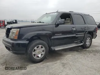 2004 Cadillac Escalade z VIN 1GYEK63N24R260888, wystawiony jako Copart lot #50832295 z przebiegiem Nie podano mil oraz Szkoda całkowita • Salvage title. Historia ofert i sprzedaży dostępna na DreamBid. Obrazek 1.