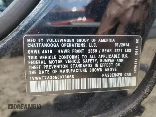 2014 Volkswagen Passat S z VIN 1VWAT7A30EC078066, wystawiony jako Copart lot #58312015 z przebiegiem 123 397 mil mil oraz Szkoda całkowita • Salvage title. Historia ofert i sprzedaży dostępna na DreamBid. Obrazek 13.