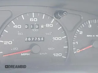 2000 Ford Taurus SEL with VIN 1FAFP56S3YA211717, listed as a IAAI auction lot 42249737 with 267,754 mi miles and . Bid and sale history available at DreamBid. Image 7.
