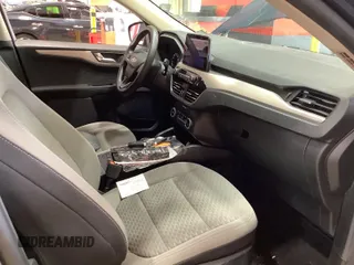 2020 Ford Escape SE с VIN 1FMCU9G68LUB81261, выставлен на аукционе IAAI как лот 42650256 с пробегом 82 353 миль миль и . История ставок и продаж доступна на DreamBid. Изображение 23.