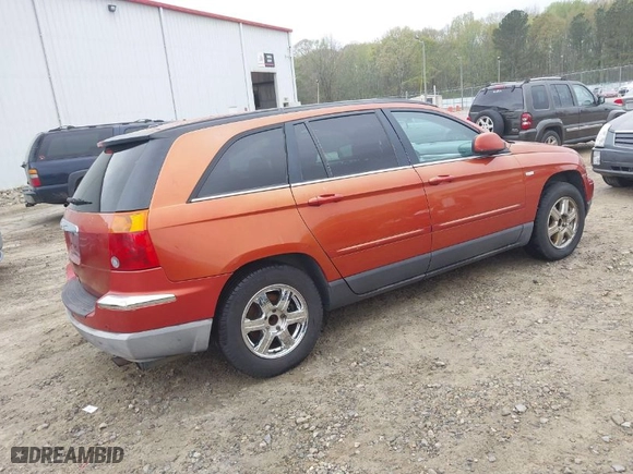 2006 Chrysler Pacifica Touring with VIN 2A8GM68486R679567, listed as a IAAI auction lot 41919283 with 332,536 mi miles. Bid and sale history available at carsss.com. Image 4.