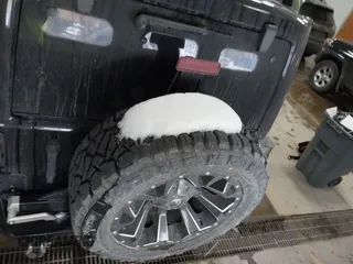 2015 Jeep Wrangler Unlimited Sahara with VIN 1C4BJWEG6FL688382, listed as a IAAI auction lot 41620621 with 138,119 mi miles. Bid and sale history available at carsss.com. Image 17.