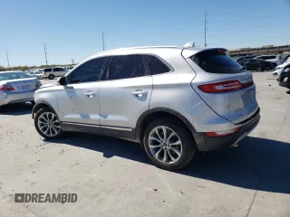 2019 Lincoln MKC Select with VIN 5LMCJ2C92KUL42764, listed as a Copart auction lot 49301285 with 68,132 mi miles and Salvage Title. Bid and sale history available at carsss.com. Image 2.