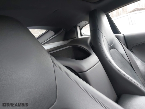 2016 Jaguar F-TYPE V6 S with VIN SAJWA6BU8G8K24088, listed as a IAAI auction lot 41614793 with 80,675 mi miles. Bid and sale history available at carsss.com. Image 8.