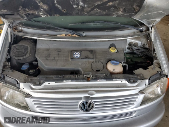 2002 Volkswagen EuroVan MV with VIN WV2NB47082H069960, listed as a Copart auction lot 45790435 with 203,008 mi miles and Salvage Title. Bid and sale history available at DreamBid. Image 12.