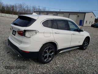 2017 BMW X1 xDrive28i with VIN WBXHT3C32H5F76601, listed as a Copart auction lot 49889965 with 95,655 mi miles and Salvage Title. Bid and sale history available at carsss.com. Image 3.