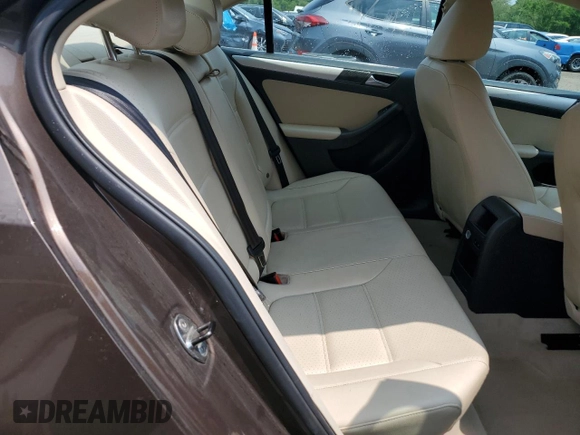 2013 Volkswagen Jetta SE with VIN 3VWDP7AJ7DM372884, listed as a Copart auction lot 60687755 with 123,754 mi miles and Salvage title. Bid and sale history available at DreamBid. Image 10.