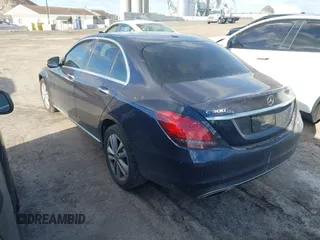 2019 Mercedes-Benz C 300 with VIN 55SWF8EB1KU319315, listed as a IAAI auction lot 41280828 with 81,845 mi miles and . Bid and sale history available at carsss.com. Image 3.
