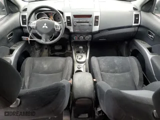 2009 Mitsubishi Outlander XLS with VIN JA4MT31X49Z605714, listed as a Copart auction lot 51469325 with 302,270 mi miles and Clean Title. Bid and sale history available at carsss.com. Image 8.