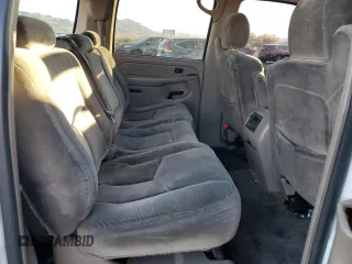 2005 Chevrolet Suburban LS with VIN 3GNEC16ZX5G176881, listed as a Copart auction lot 80467894 with 203,283 mi miles and Salvage title. Bid and sale history available at DreamBid. Image 12.