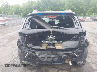 2022 Hyundai Venue SEL with VIN KMHRC8A36NU138157, listed as a IAAI auction lot 42398947 with 59,910 mi miles and . Bid and sale history available at DreamBid. Image 17.