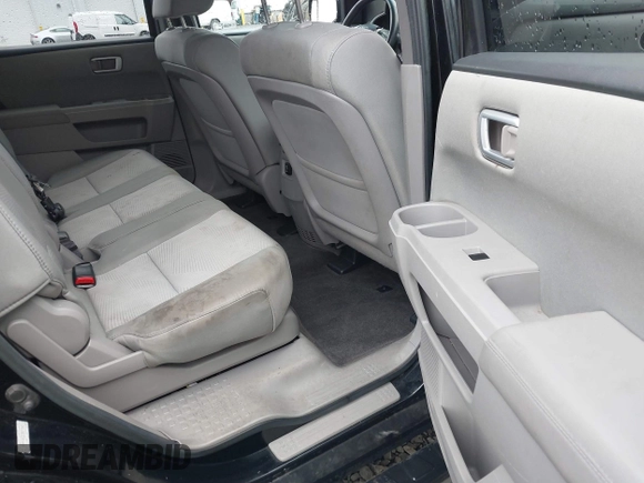 2012 Honda Pilot LX with VIN 5FNYF4H22CB505543, listed as a IAAI auction lot 41771774 with 81,580 mi miles and . Bid and sale history available at carsss.com. Image 8.