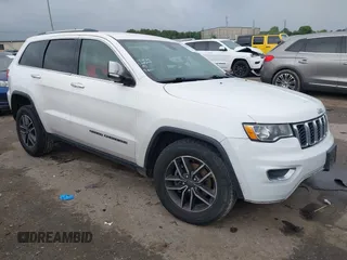 2019 Jeep Grand Cherokee Limited with VIN 1C4RJEBG5KC816926, listed as a IAAI auction lot 42181981 with 111,180 mi miles and . Bid and sale history available at DreamBid. Image 1.