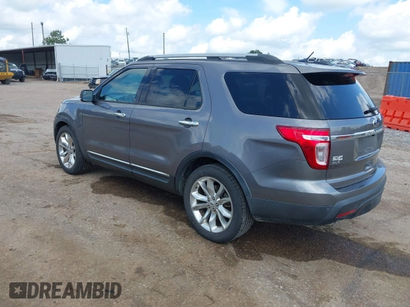 2014 Ford Explorer XLT z VIN 1FM5K7D86EGA01396, wystawiony jako IAAI lot #42123769 z przebiegiem 159 559 mil mil oraz . Historia ofert i sprzedaży dostępna na DreamBid. Obrazek 3.