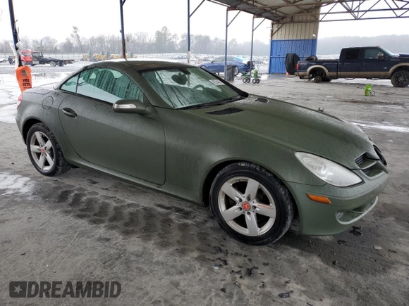 2006 Mercedes-Benz SLK 280 z VIN WDBWK54F66F118722, wystawiony jako Copart lot #42294405 z przebiegiem 180 229 mil mil oraz Szkody całkowita. Historia ofert i sprzedaży dostępna na DreamBid. Obrazek 4.