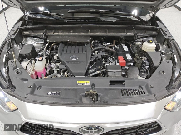 2023 Toyota Highlander L z VIN 5TDKDRAHXPS505296, wystawiony jako Copart lot #55535035 z przebiegiem 42 600 mil mil oraz Czysty tytuł • Clean title. Historia ofert i sprzedaży dostępna na DreamBid. Obrazek 12.