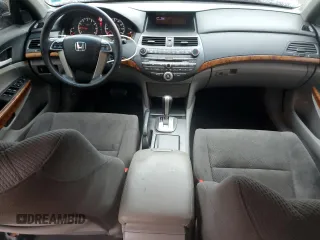 2011 Honda Accord EX z VIN 1HGCP3F71BA000716, wystawiony jako Copart lot #56414415 z przebiegiem 173 487 mil mil oraz Szkoda całkowita • Salvage title. Historia ofert i sprzedaży dostępna na DreamBid. Obrazek 8.
