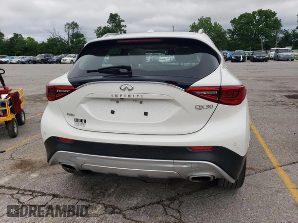 2017 Infiniti QX30 Luxury with VIN SJKCH5CR5HA018879, listed as a Copart auction lot 54448334 with 35,081 mi miles and Salvage Title. Bid and sale history available at carsss.com. Image 6.