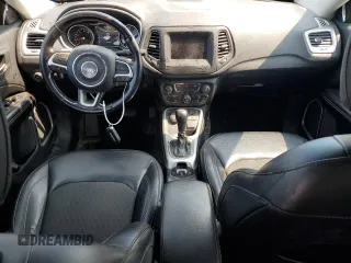 2019 Jeep Compass Latitude с VIN 3C4NJDBB2KT813287, выставлен на аукционе Copart как лот 59423195 с пробегом 118 585 миль миль и Списание • Salvage title. История ставок и продаж доступна на DreamBid. Изображение 8.