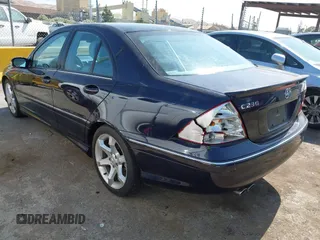 2007 Mercedes-Benz C 230 Sport с VIN WDBRF52HX7F906166, выставлен на аукционе IAAI как лот 42440243 с пробегом 82 522 миль миль и . История ставок и продаж доступна на DreamBid. Изображение 3.