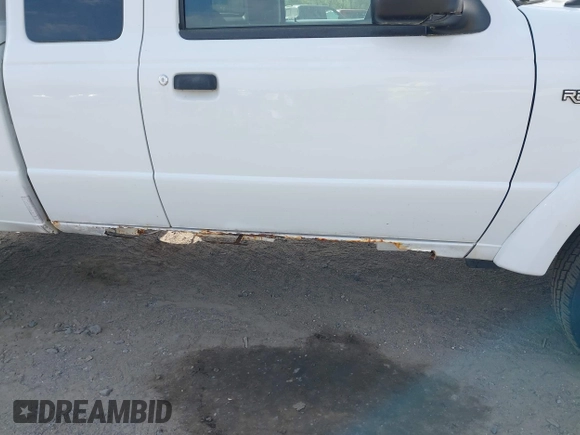 2004 Ford Ranger XL Fleet with VIN 1FTZR45E64PA52528, listed as a IAAI auction lot 42183045 with 103,324 mi miles. Bid and sale history available at carsss.com. Image 6.