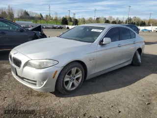 2013 BMW 5 Series 528i xDrive with VIN WBAXH5C56DDW15224, listed as a Copart auction lot 50775825 with 236,945 mi miles and Salvage Title. Bid and sale history available at carsss.com. Image 1.