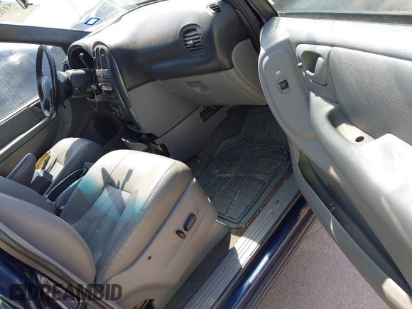 2005 Dodge Caravan SXT with VIN 2D4GP44L55R166164, listed as a IAAI auction lot 42633217 with 168,849 mi miles and . Bid and sale history available at DreamBid. Image 5.