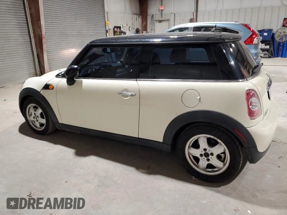 2011 MINI Hardtop with VIN WMWSU3C50BT091890, listed as a Copart auction lot 42258465 with 158,903 mi miles and Salvage Title. Bid and sale history available at DreamBid. Image 2.