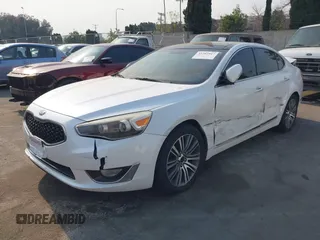 2015 Kia Cadenza Premium with VIN KNALN4D70F5196706, listed as a IAAI auction lot 41262917 with 189,340 mi miles. Bid and sale history available at carsss.com. Image 17.