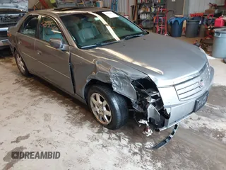 2005 Cadillac CTS z VIN 1G6DP567750131547, wystawiony jako IAAI lot #42525601 z przebiegiem 68 944 mil mil oraz . Historia ofert i sprzedaży dostępna na DreamBid. Obrazek 1.
