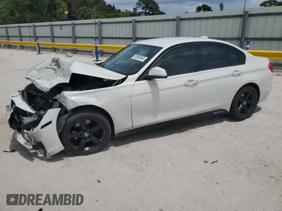 2014 BMW 3 Series 320i with VIN WBA3B1C50EK130907, listed as a Copart auction lot 53980565 with 0 mi miles and Non Repairable. Bid and sale history available at carsss.com. Image 1.
