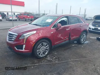 2018 Cadillac XT5 Premium Luxury FWD z VIN 1GYKNERS2JZ242842, wystawiony jako IAAI lot #42297159 z przebiegiem 72 008 mil mil oraz . Historia ofert i sprzedaży dostępna na DreamBid. Obrazek 18.