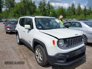 2015 Jeep Renegade Latitude z VIN ZACCJBBT0FPB67652, wystawiony jako IAAI lot #42367727 z przebiegiem 96 416 mil mil oraz . Historia ofert i sprzedaży dostępna na DreamBid. Obrazek 1.