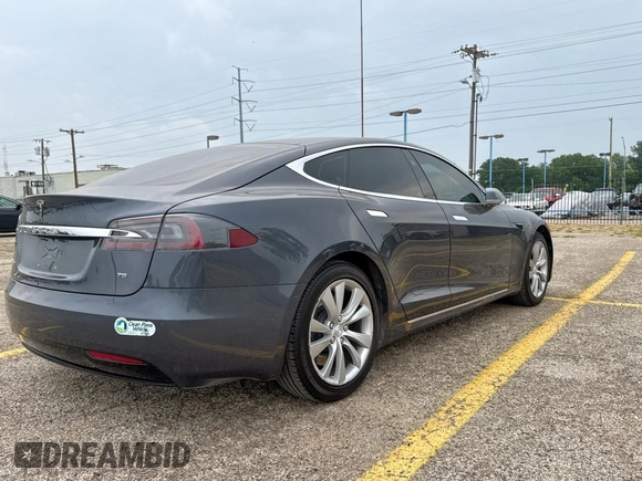 2017 Tesla Model S 60 с VIN 5YJSA1E14HF195384, выставлен на аукционе Copart как лот 57817915 с пробегом 52 075 миль миль и Чистый • Clean title. История ставок и продаж доступна на DreamBid. Изображение 4.