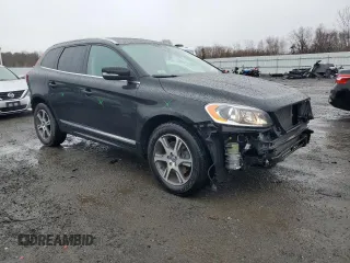 2015 Volvo XC60 z VIN YV4902RD8F2585025, wystawiony jako Copart lot #48017645 z przebiegiem 72 927 mil mil oraz Czysty tytuł • Clean title. Historia ofert i sprzedaży dostępna na DreamBid. Obrazek 4.