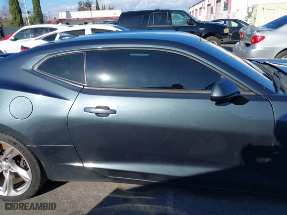 2019 Chevrolet Camaro 2SS with VIN 1G1FH1R74K0127242, listed as a IAAI auction lot 38446883 with 1 mi miles. Bid and sale history available at carsss.com. Image 13.