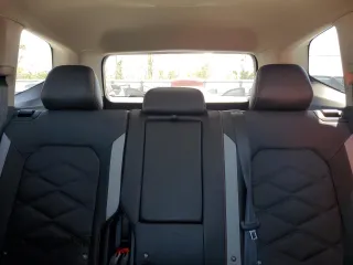 2024 Volkswagen Atlas Peak Edition SE z VIN 1V2CR2CAXRC568110, wystawiony jako Copart lot #48893395 z przebiegiem 10 441 mil mil oraz Nie do naprawy • Non repairable. Historia ofert i sprzedaży dostępna na DreamBid. Obrazek 10.